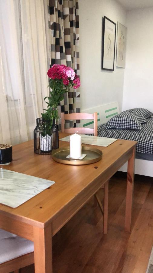 Garsoniera Relax Drumul Taberei Букурещ Екстериор снимка
